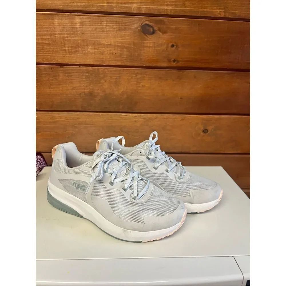 RYKA Women's Go For It Sneakers Sz 8.5 Soft Gray